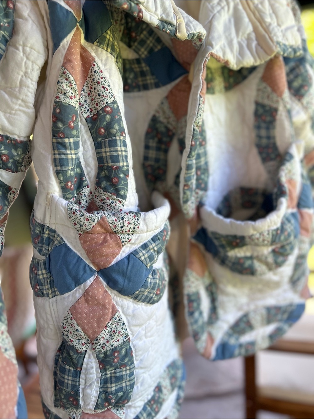 Vintage Quilt Quilted Patchwork Jacket Coat with pockets in Double Ring Pattern - Picture 3 of 8